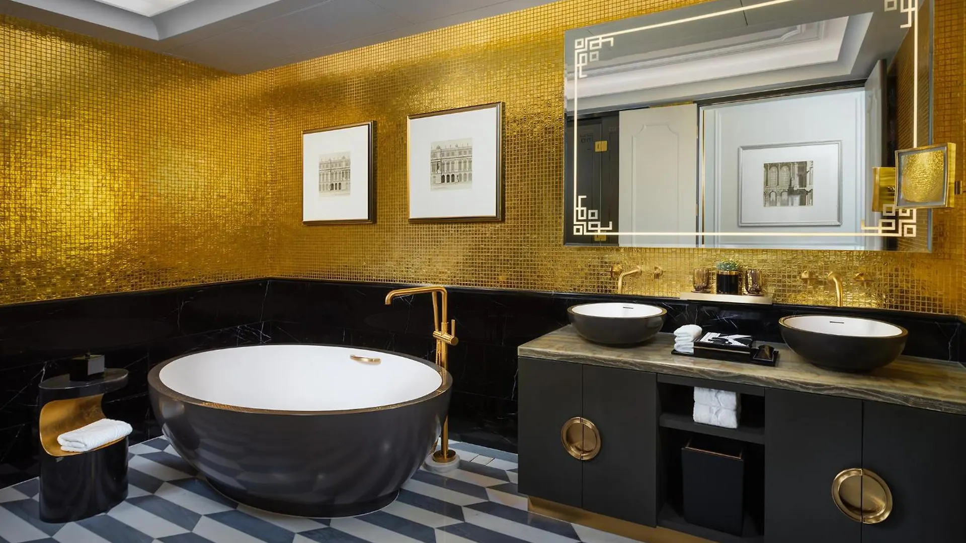 The Karl Lagerfeld Hotel Macau 5*,